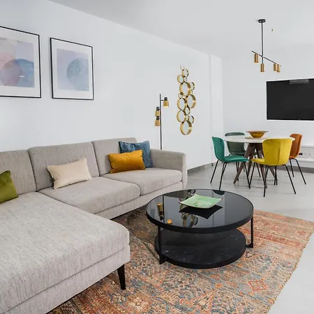 Prime Spanish Holidays - Rennes Arenal Playa Apartamento *